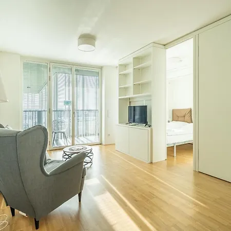 Easy Flat Green Prater Vienna Exterior photo